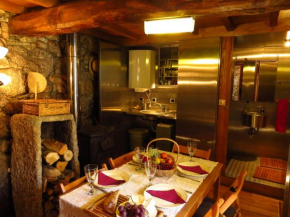 Restored, rustic and rural mini cottage in typical Portuguese village